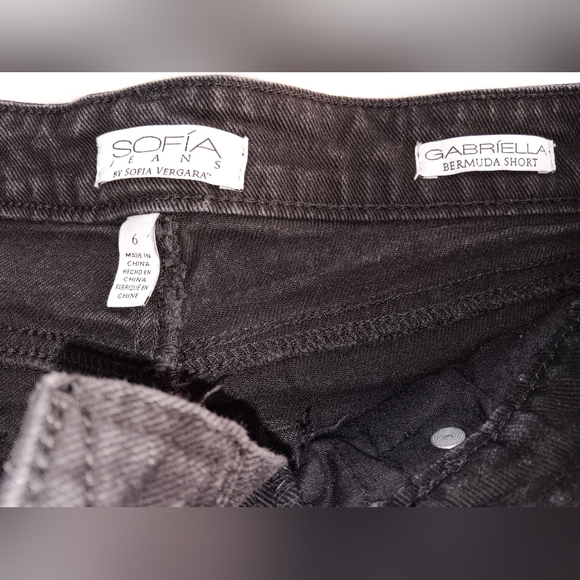 Sofía Jeans by Sofia Vergara Gabriella Black Bermuda Short New Without Tags - Picture 3 of 11